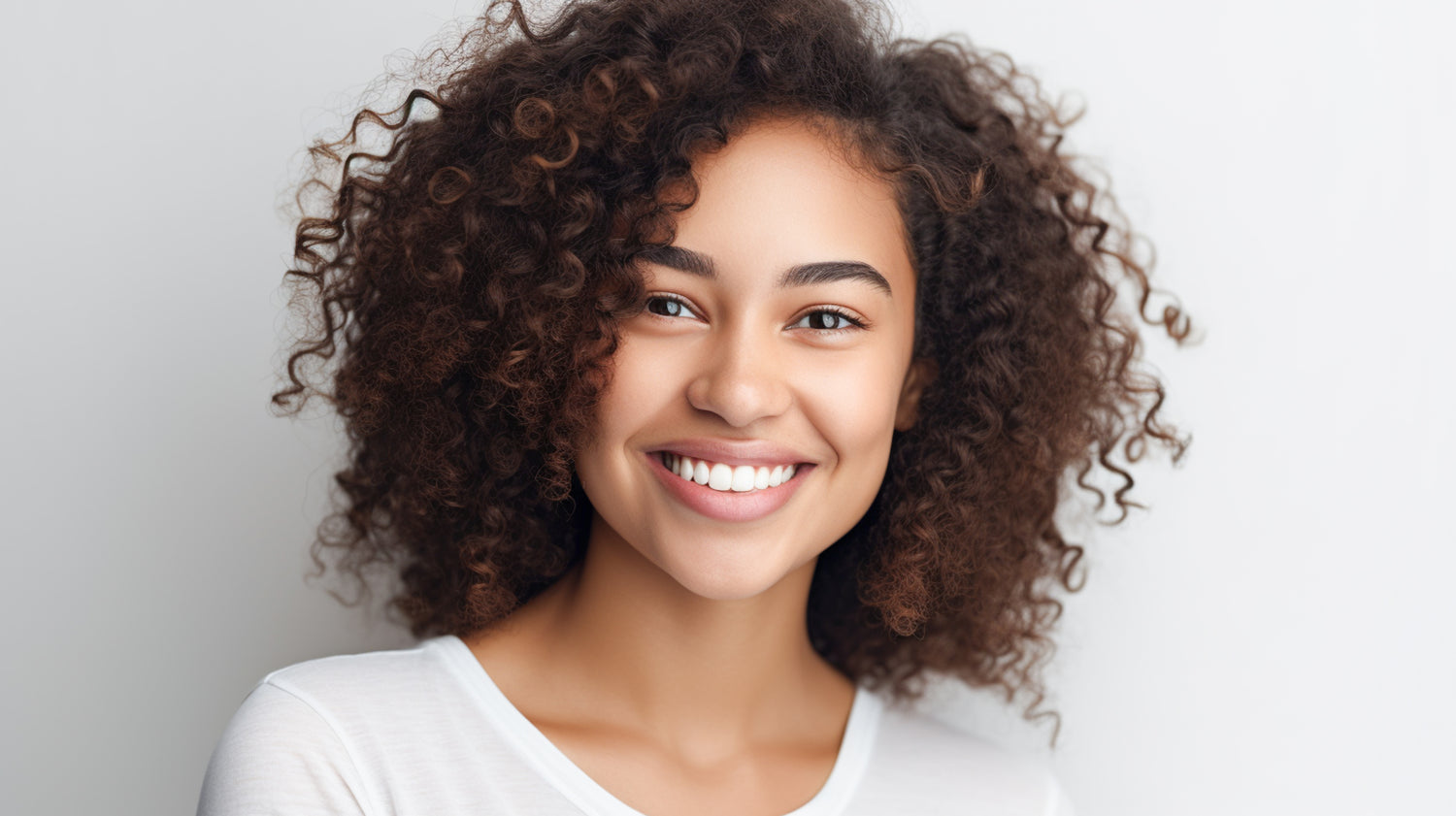 curly-hair-woman